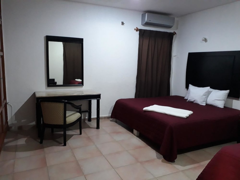 Basic Double or Twin Room photo 1