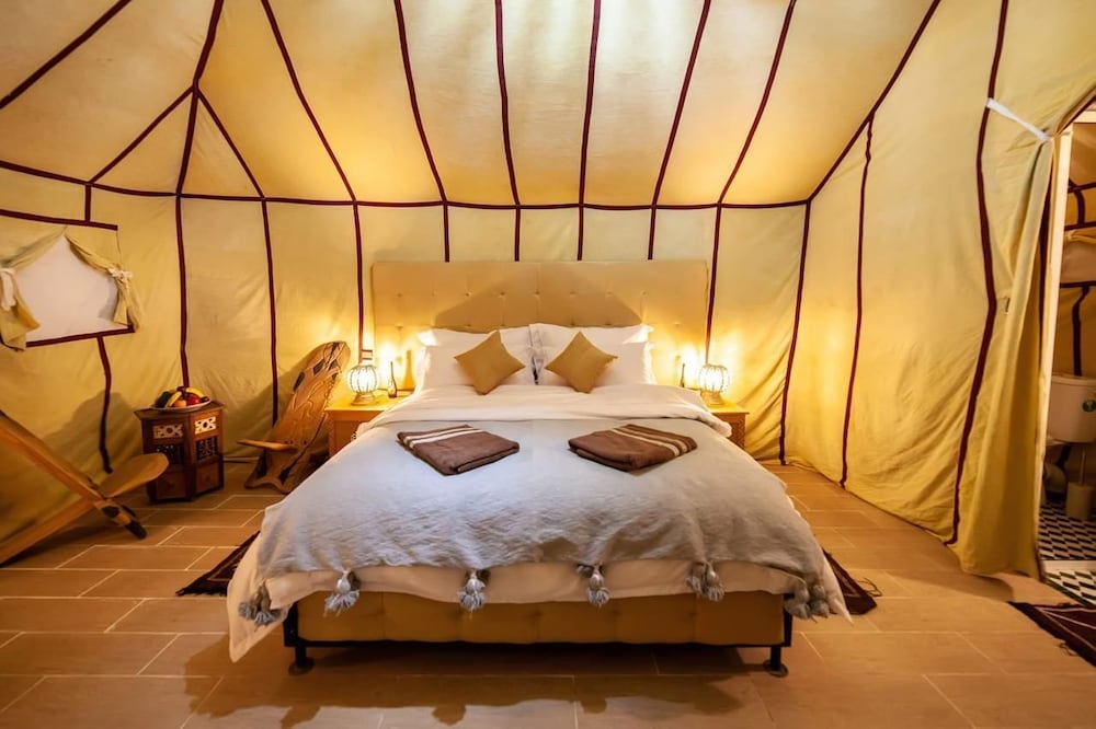 Deluxe Tent photo 1