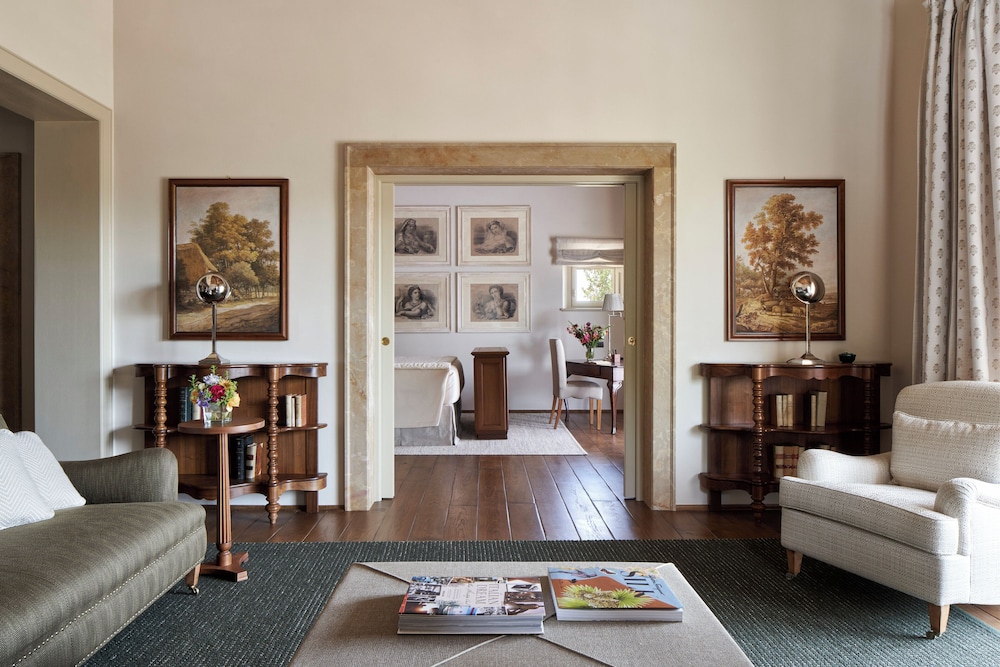 Suite (Castiglion del Bosco) - Photo 9