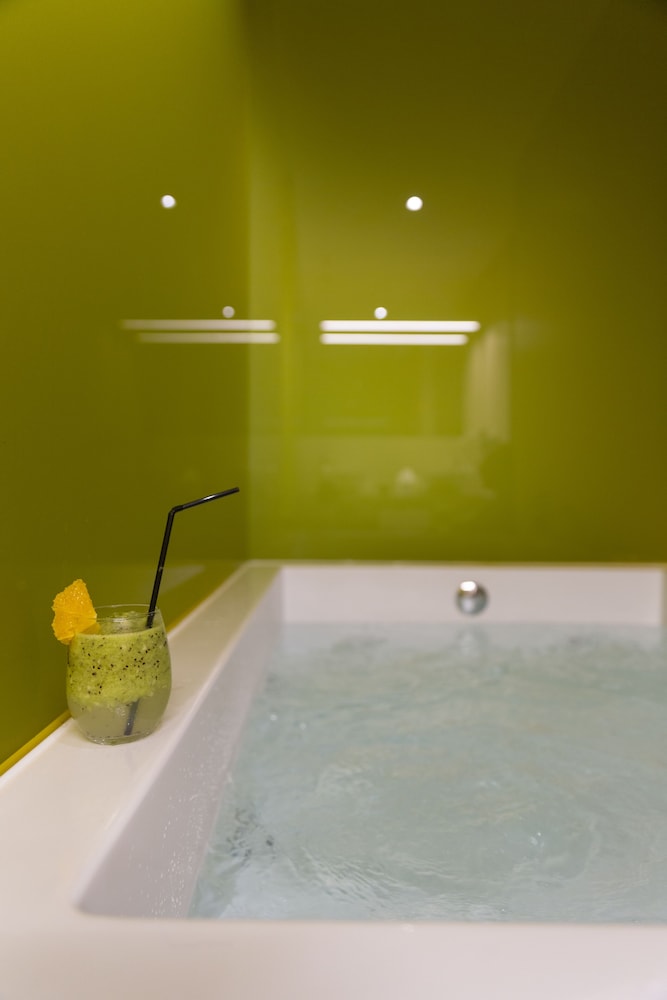 Junior Suite (deluxe con jacuzzi)