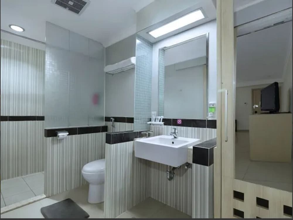 Deluxe Room - Photo 2