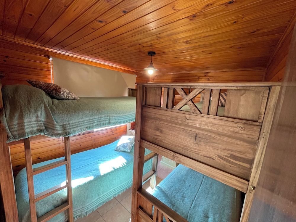 Family Cabin photo 2