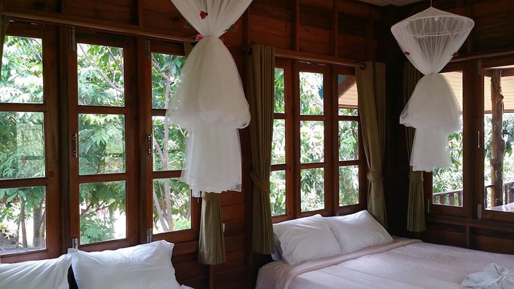 Bungalow With Sea View photo 3
