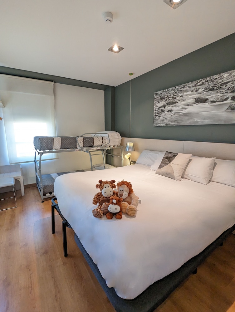 Quadruple Room photo 2