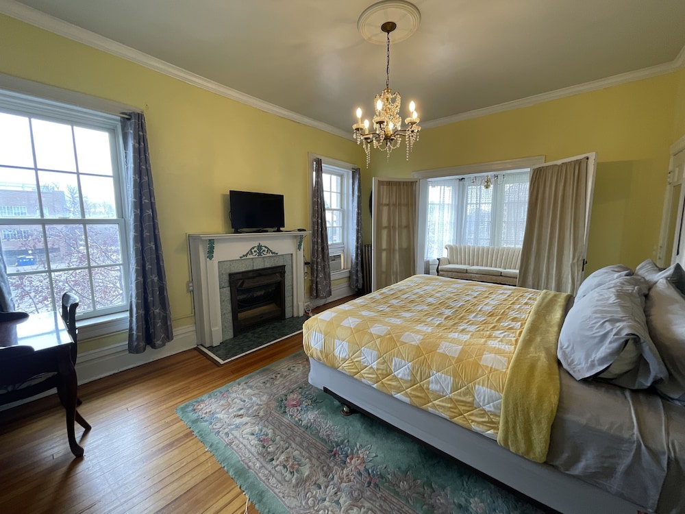 Louise Suite 22 - Photo 3