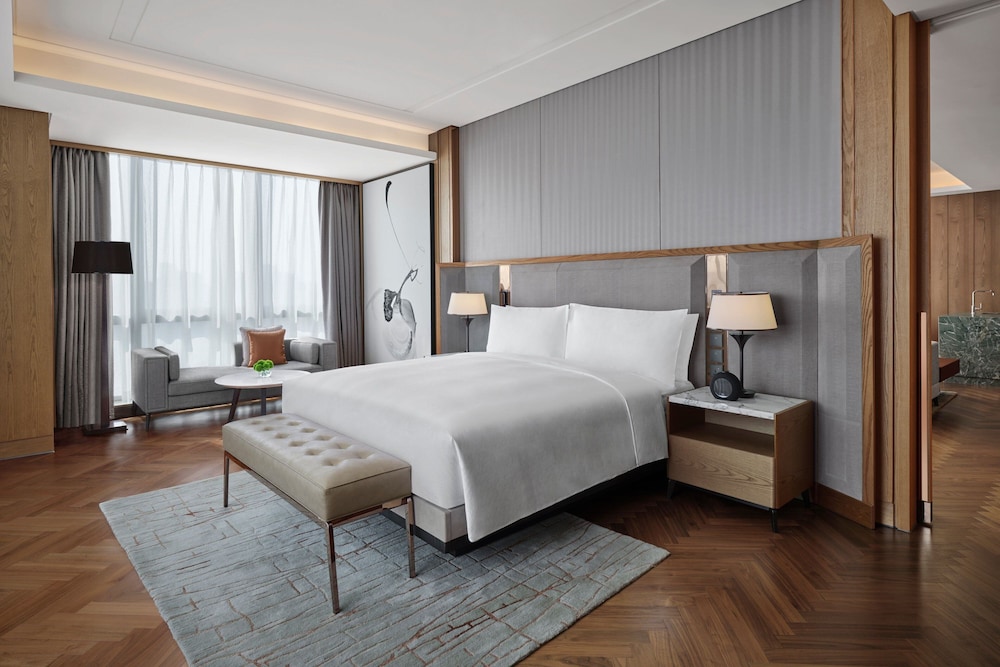 Executive Suite photo 1
