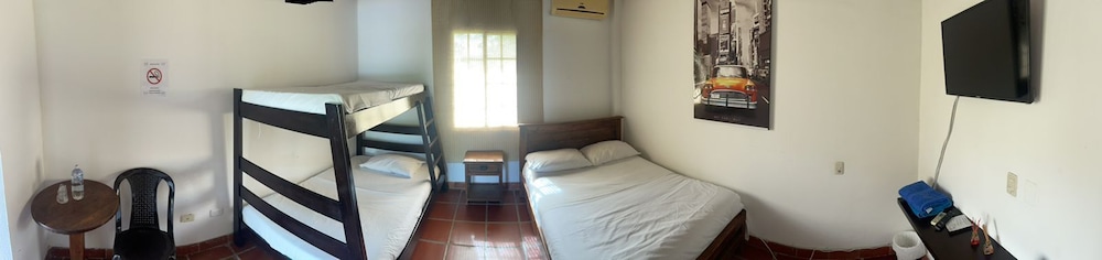 Family Quadruple Room photo 3