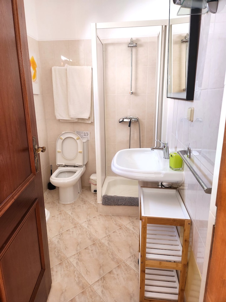 Comfort Apartment photo 2