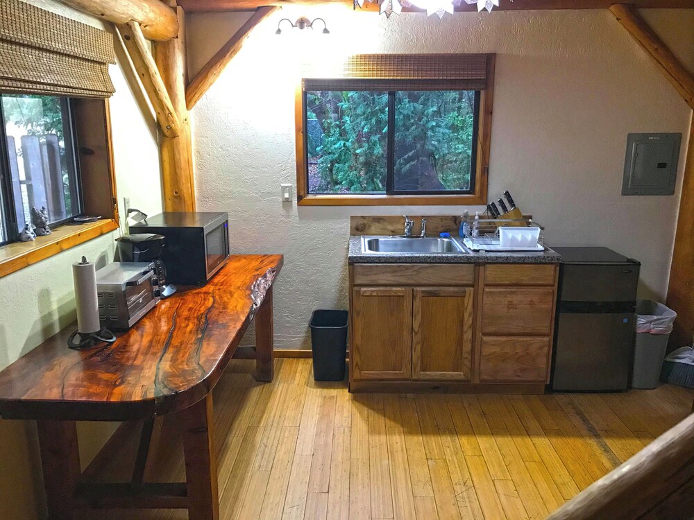 The Cabin photo 2