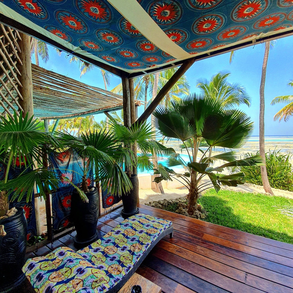 Deluxe Room with Sea View ( Asili House )