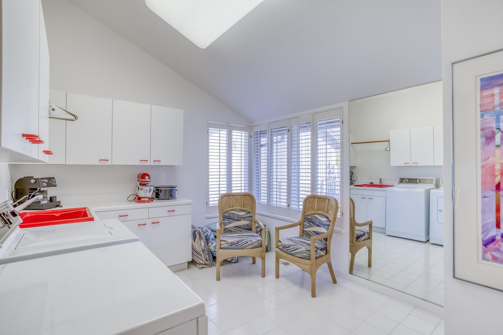 Condo, Multiple Beds (Searidge D2) photo 2