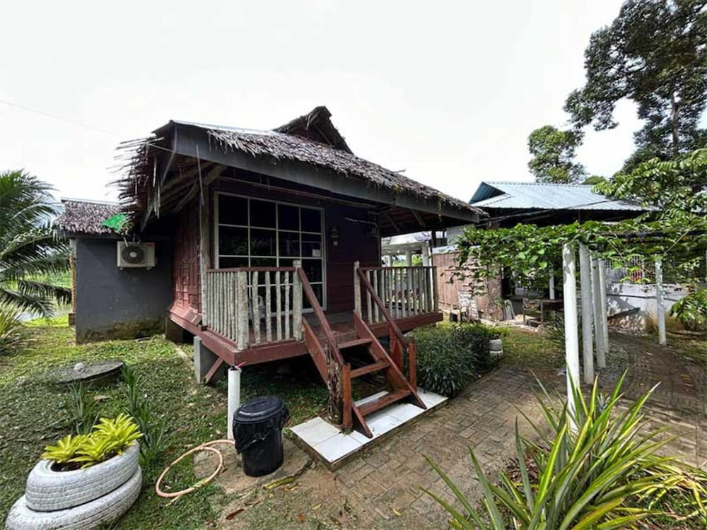 Family Chalet, Private Bathroom, River View photo 3