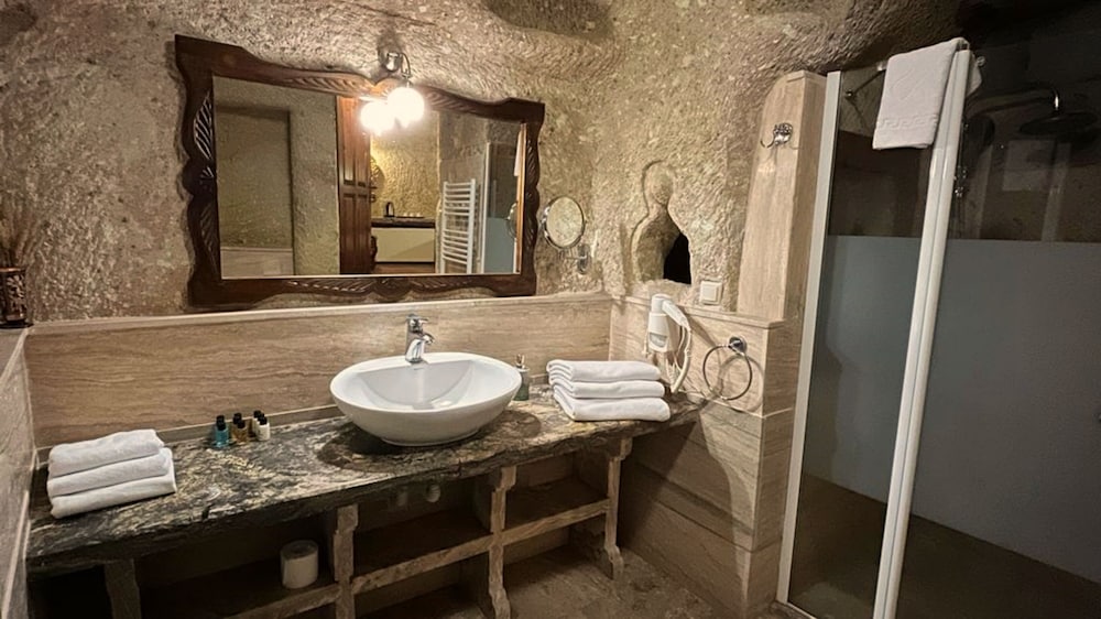 Deluxe Twin Suite - Photo 2
