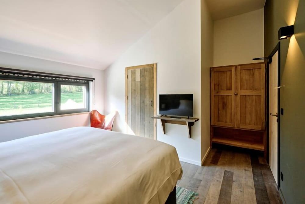 Comfort Room photo 3