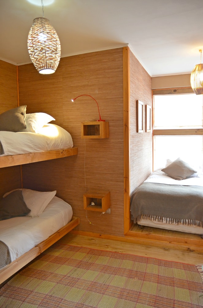 Standard Triple Room, 1 Bedroom, Private Bathroom photo 3