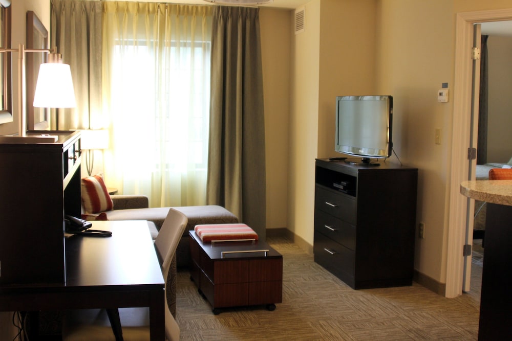 Suite, 1 Bedroom, Accessible, Non Smoking (Kitchen, Accessible Bathtub) - Photo 10