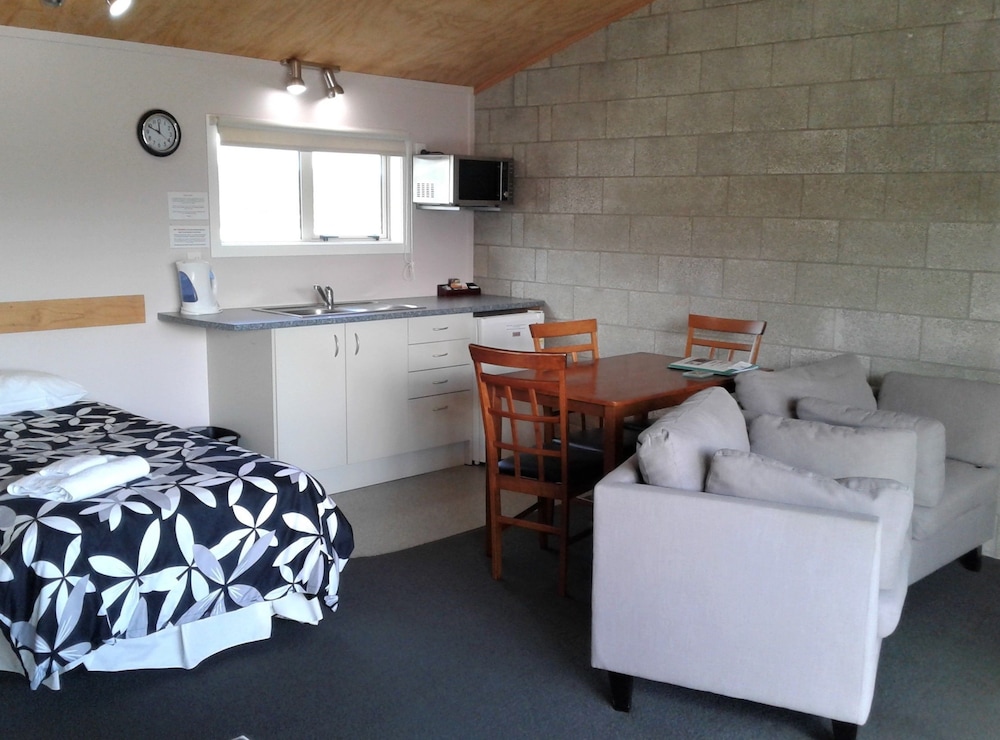 Standard Studio, Accessible photo 1