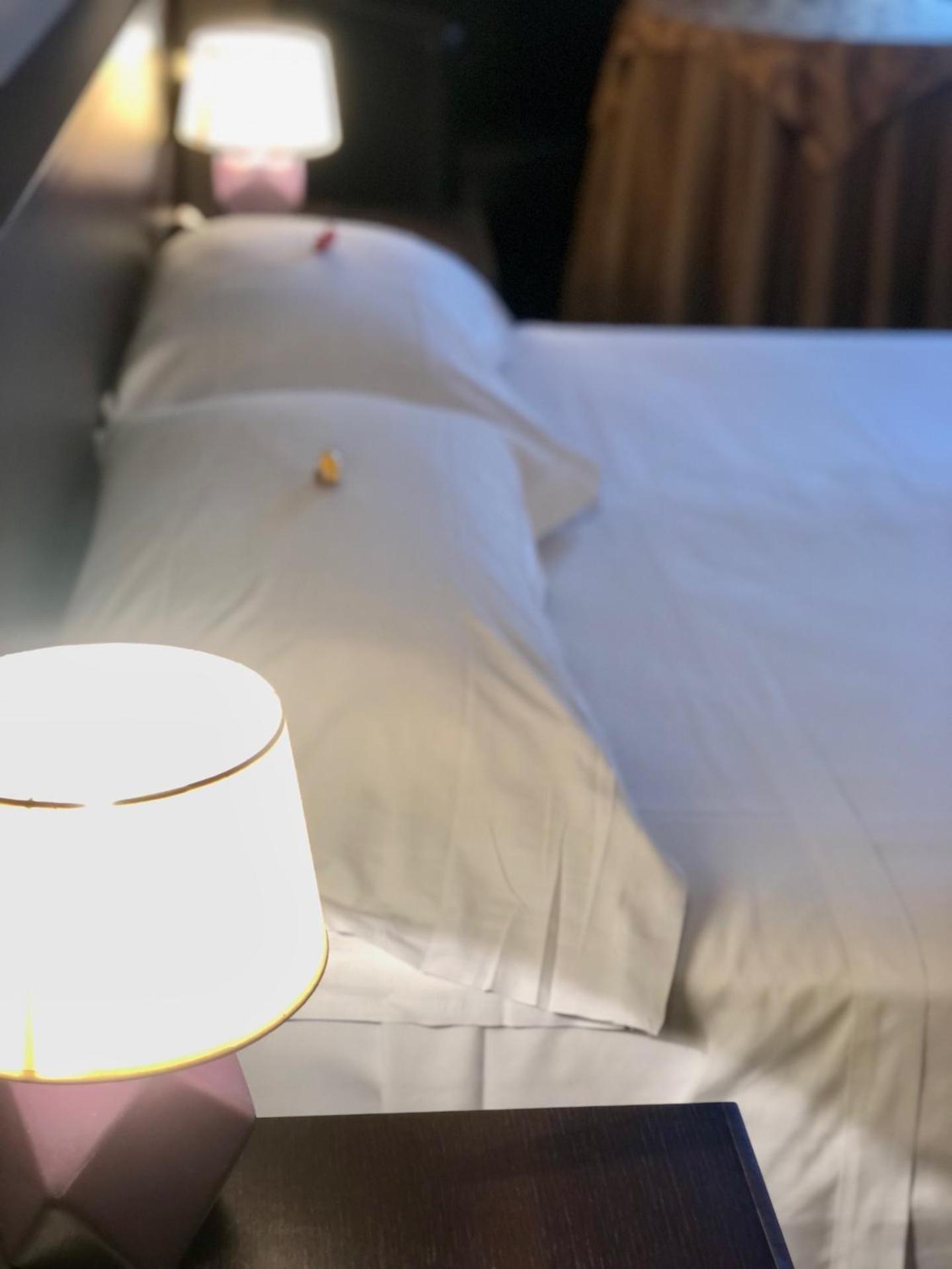 Large Double Room - Photo 9