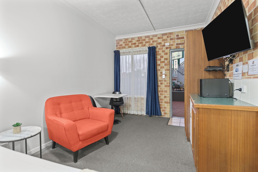 Standard Room, Non Smoking, Balcony (Queen Room) thumbnail 5