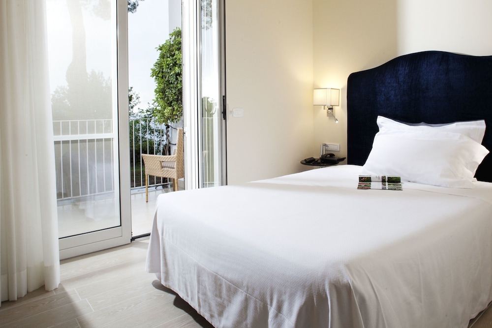 Single Room, Sea View photo 2