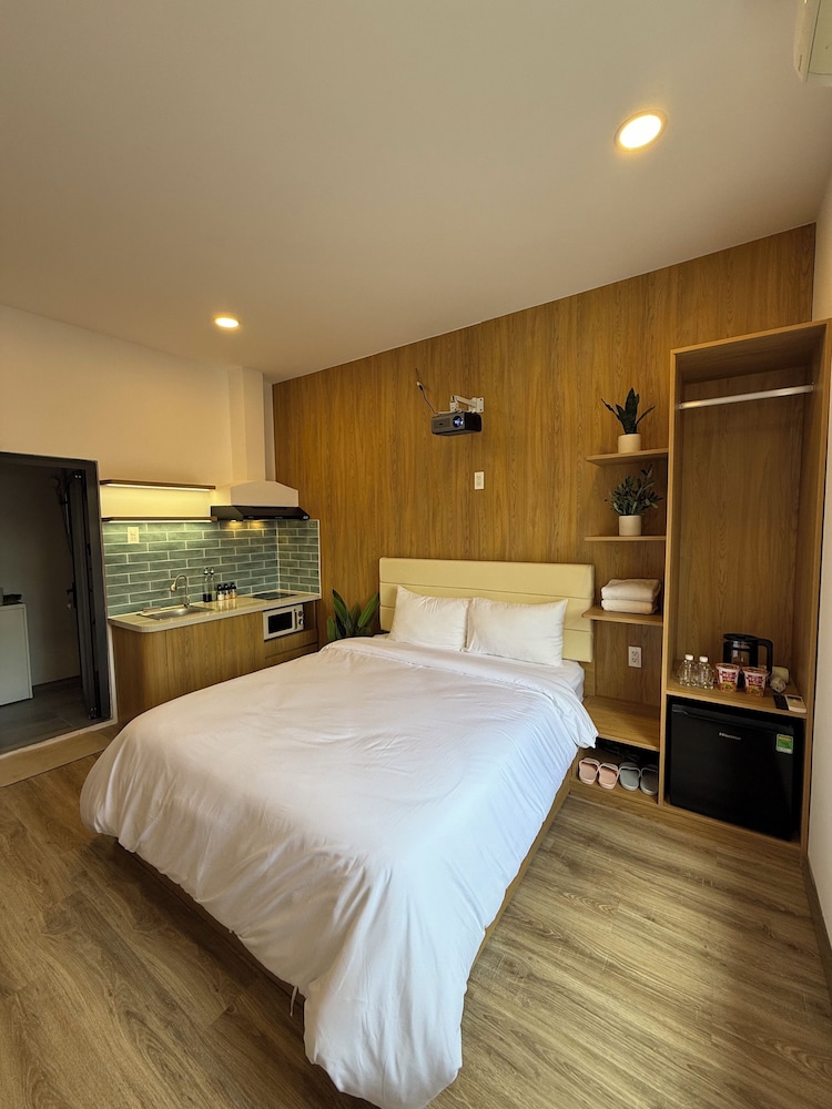 Deluxe Studio Suite, 1 King Bed, Executive Level