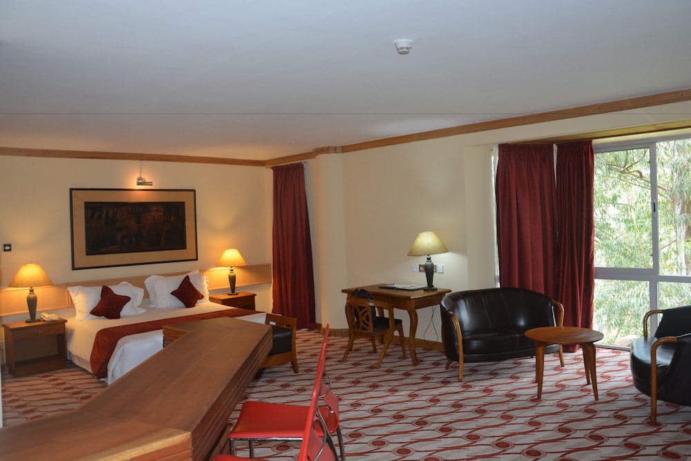 Honeymoon Suite photo 3