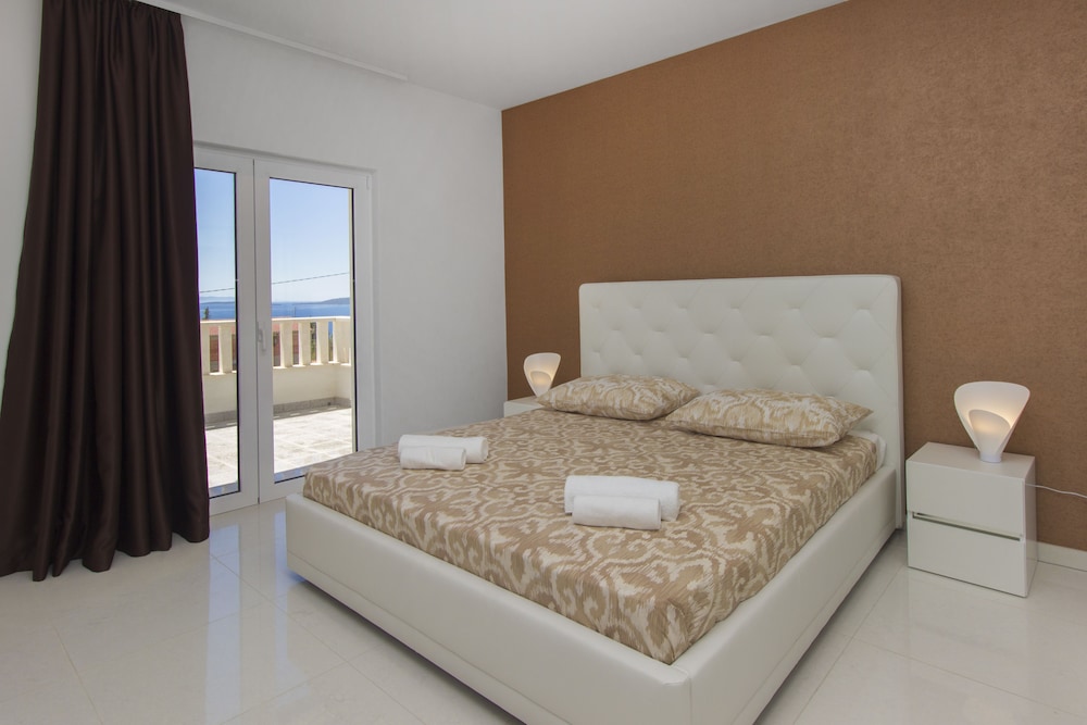 Apartment, 2 Bedrooms, Sea View (1) photo 1