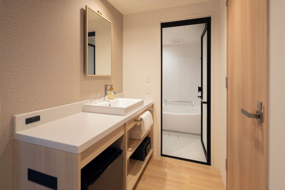 Superior Twin Room, Non Smoking - Photo 3