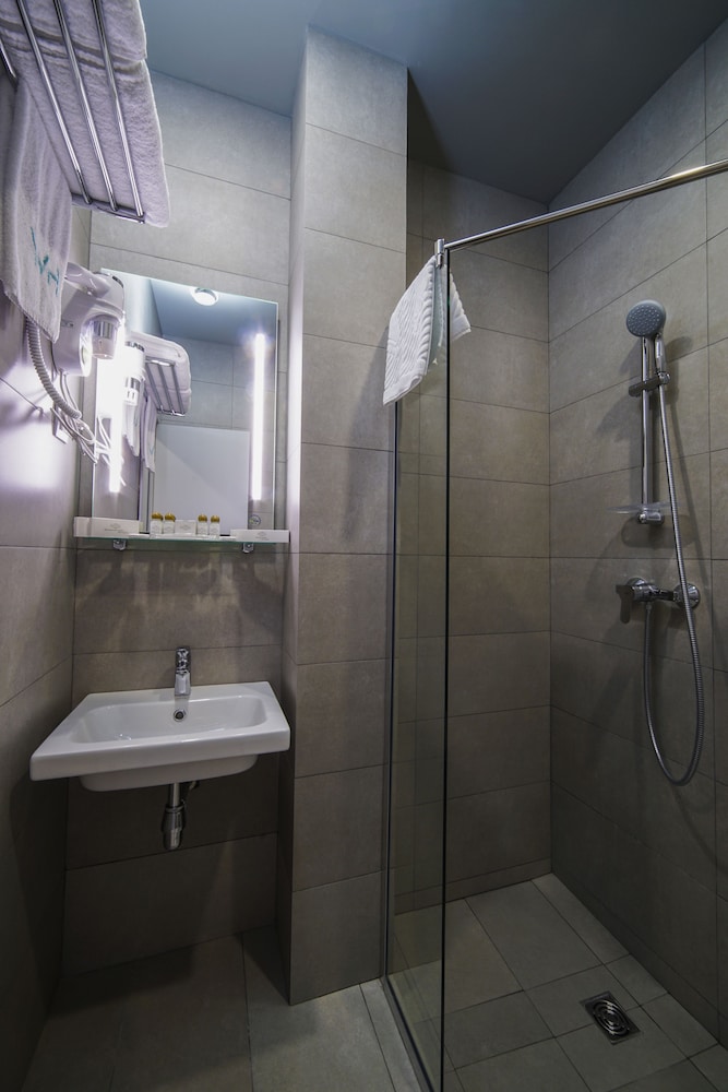 Superior Twin Room photo 3