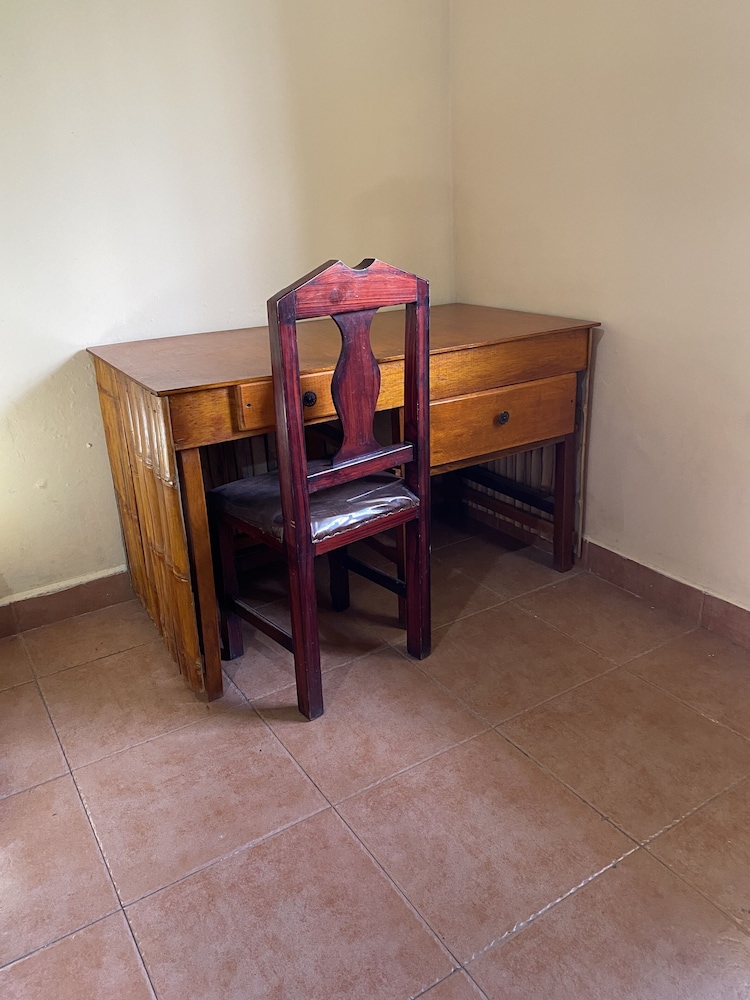 Basic Room, 1 Double Bed, Ensuite, Ground Floor photo 2