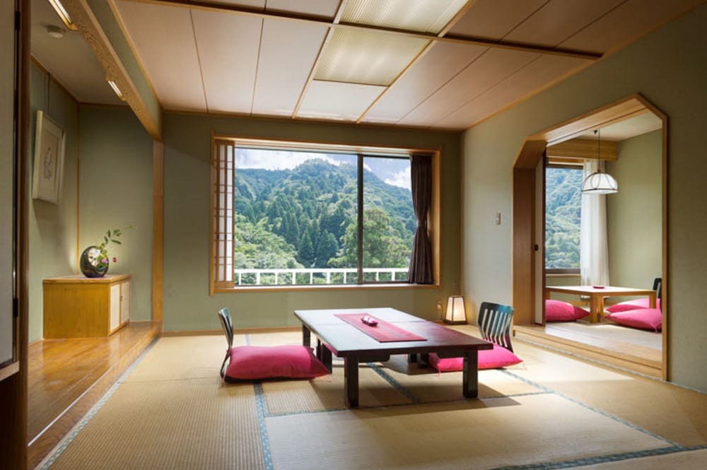 Japanese Room photo 3
