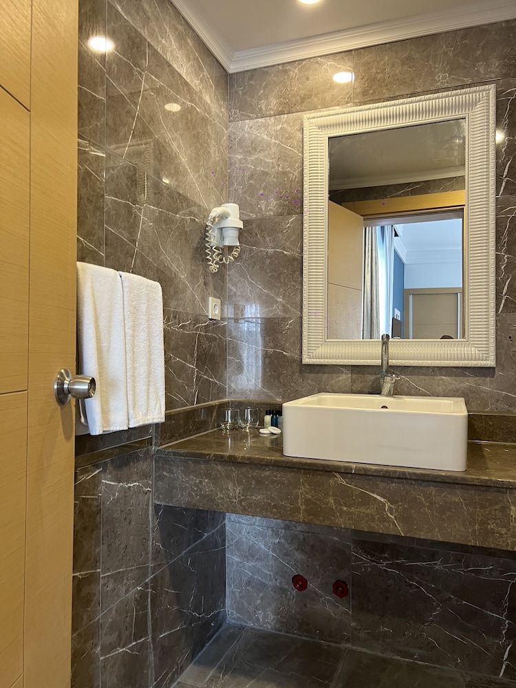 Standard Room, Mountain View thumbnail 5