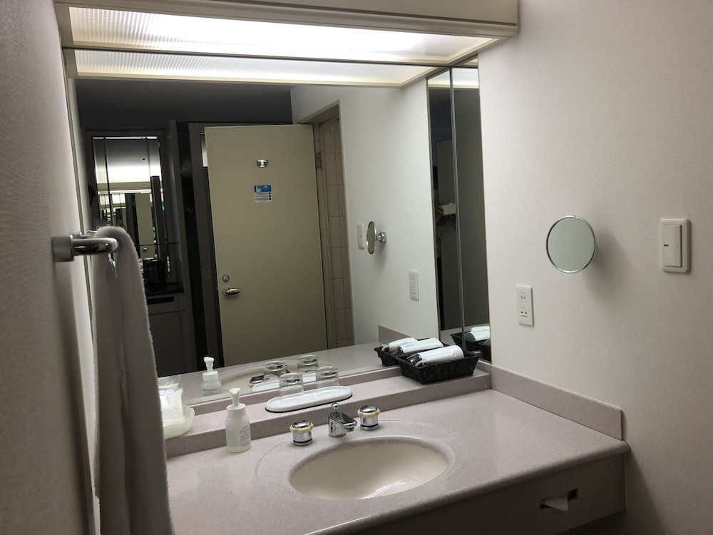 Superior Twin Room, Non Smoking, Bay View - Photo 11