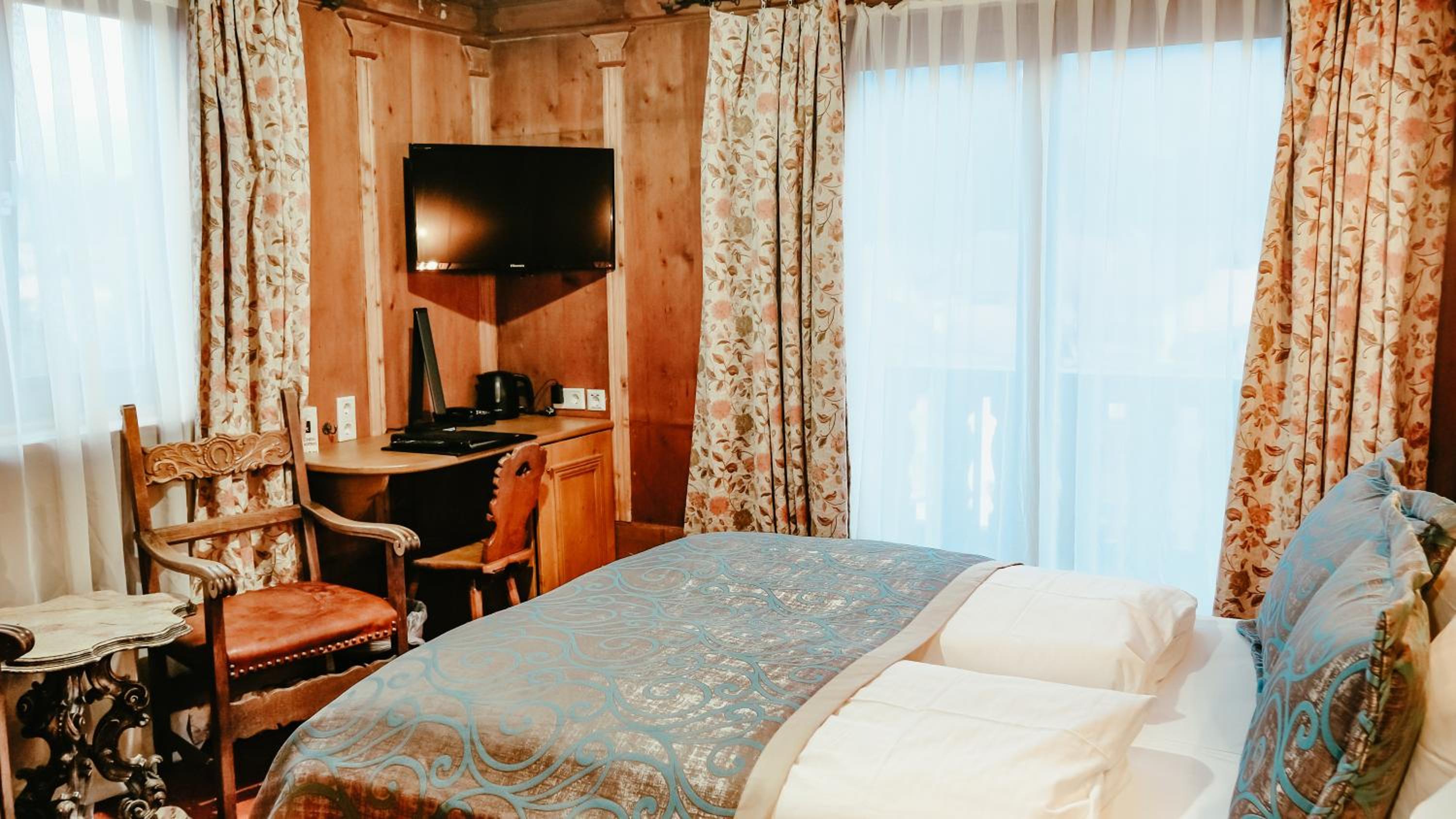 Comfort Double Room with Balcony - Photo 1