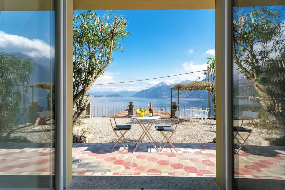 Apartment (Appartamento Luna)