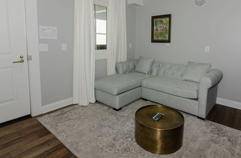 Suite, 2 Queen Beds, Non Smoking - Photo 1