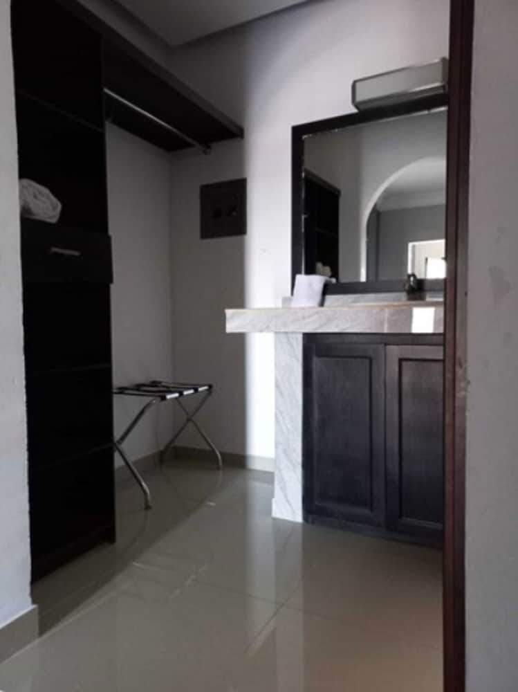 Basic Room photo 2