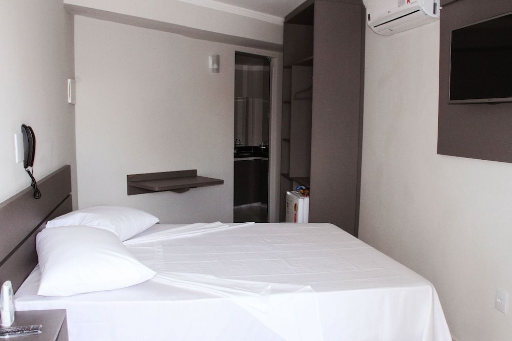 Standard Double or Twin Room photo 1