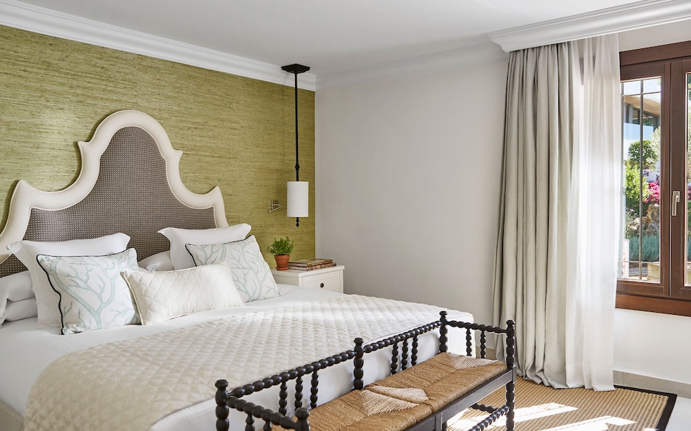 Deluxe Suite (Garden)