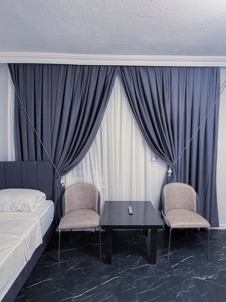 Classic Double Room, Balcony, City View photo 1