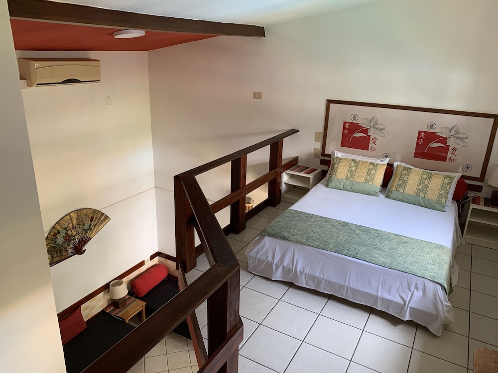 Quadruple Room, Pool View (Duplex) photo 1