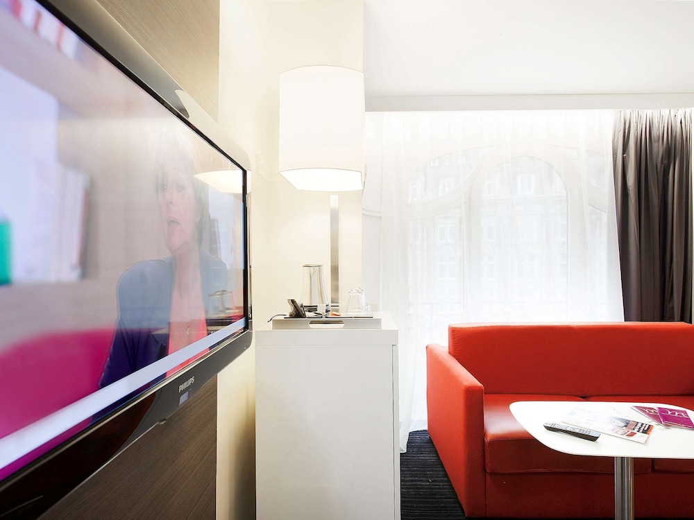Junior Suite, 1 Double Bed with Sofa bed - Photo 3