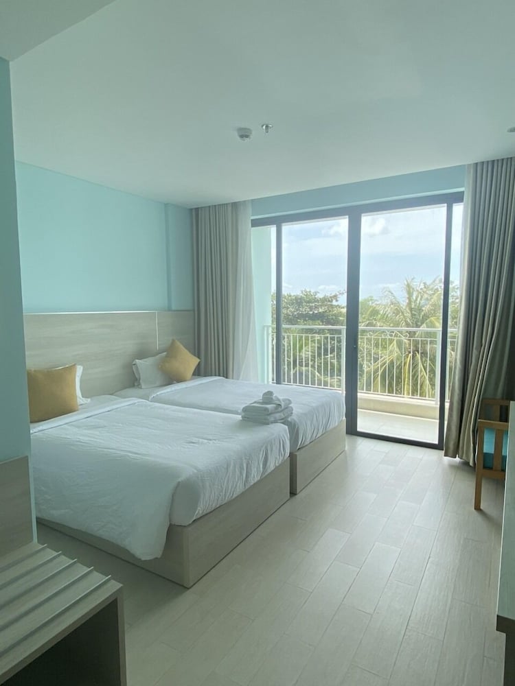 Deluxe Twin Room, Balcony, Sea View - Photo 1