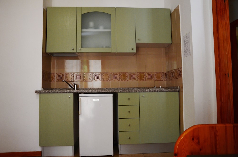 Economy Apartment, 1 Bedroom, Balcony (4 pax) photo 3