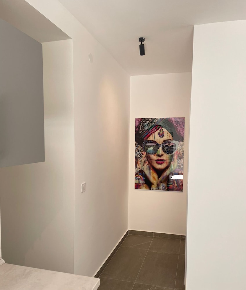 Deluxe Apartment photo 2