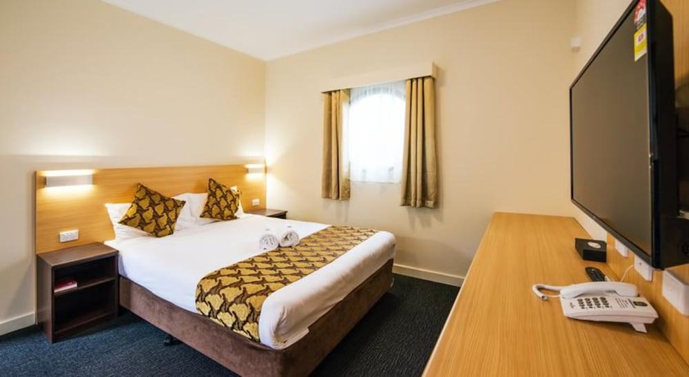 Deluxe Triple Room photo 3