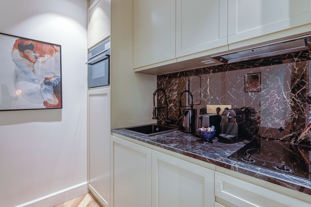 Superior Apartment