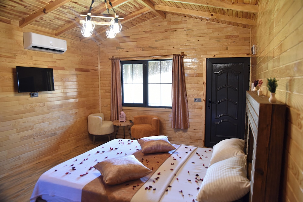 Premium Bungalow photo 1