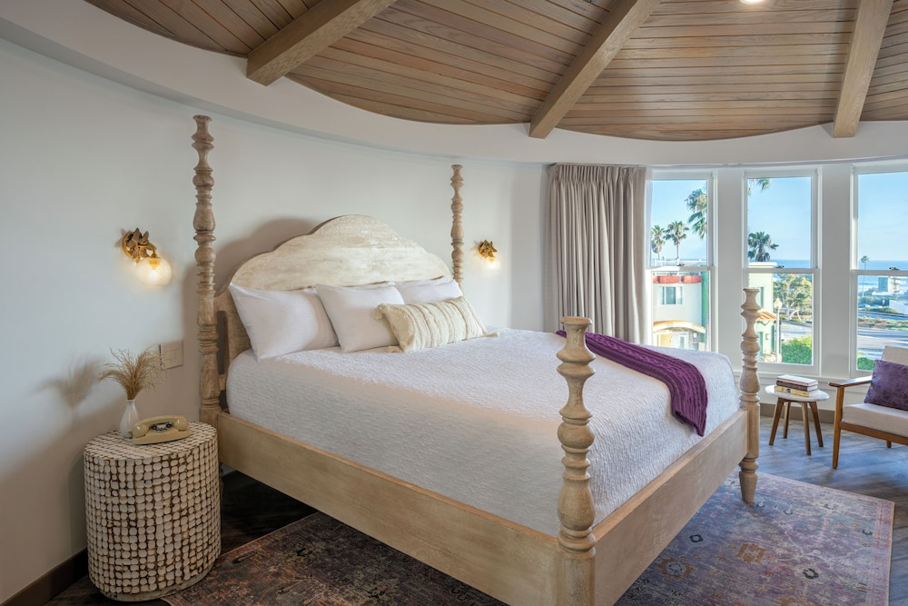 Suite, Ocean View - Photo 2