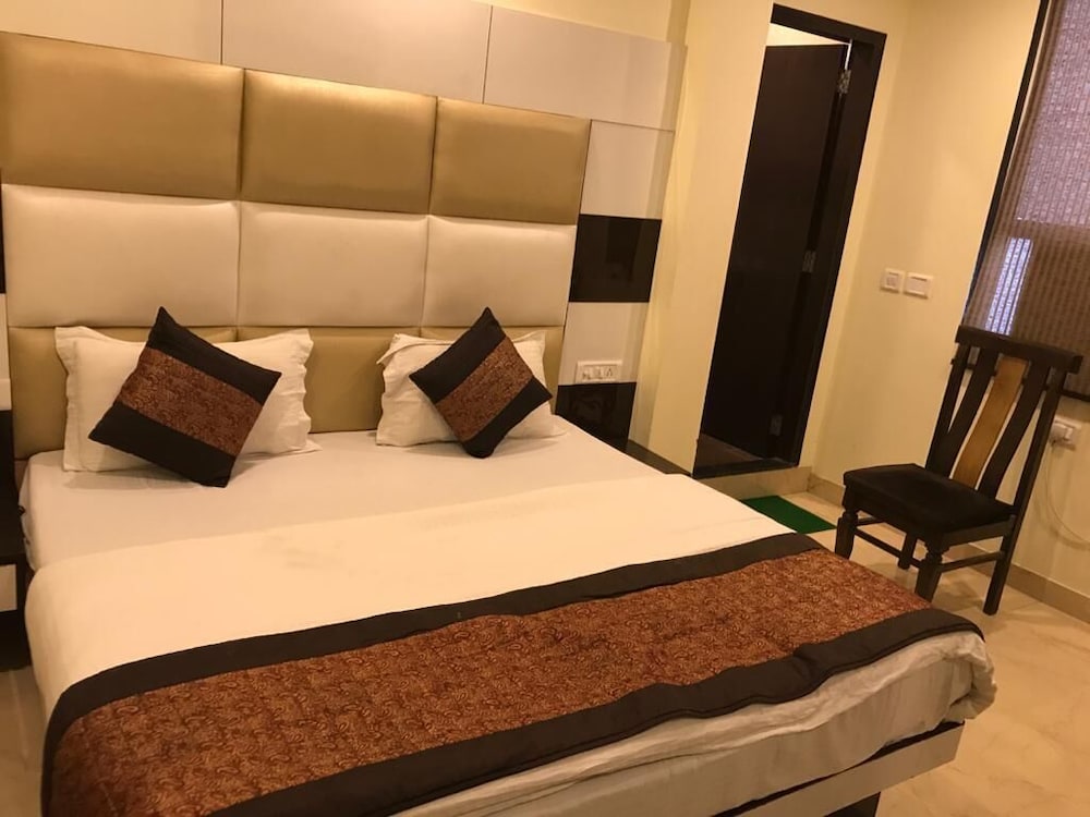 Super Deluxe Room